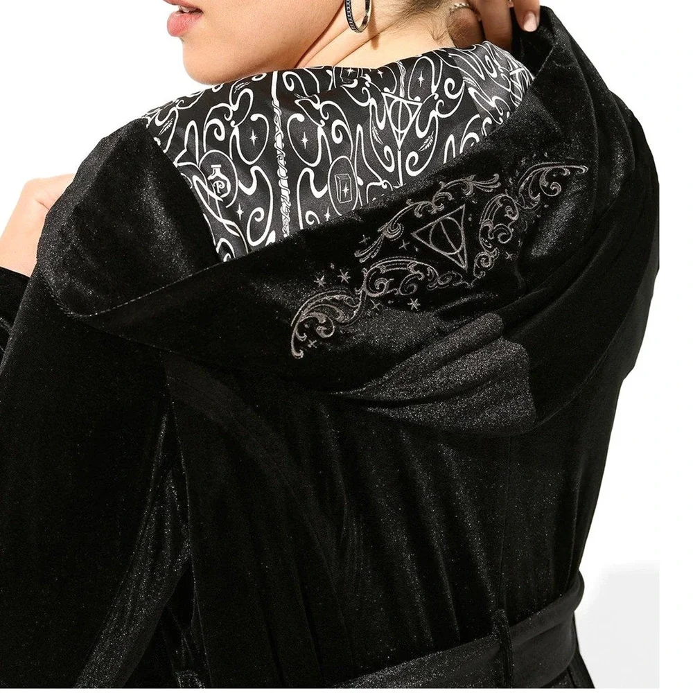 New Torrid 3 (3X 22/24) Harry Potter Black Velvet Hooded Swing Coat w/Embroidery